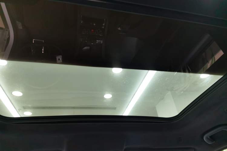 Used Formula Leopard 5 2023 Cloud Ride Flagship Edition Headliner