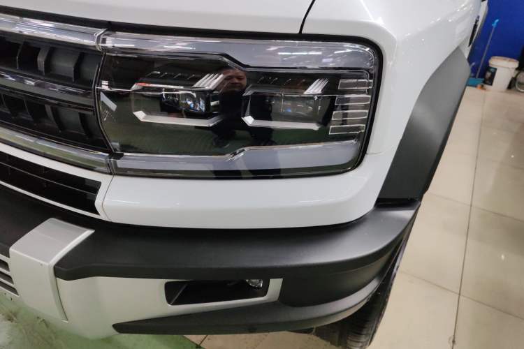 Used Formula Leopard 5 2023 Navigator Edition Left Front Headlight