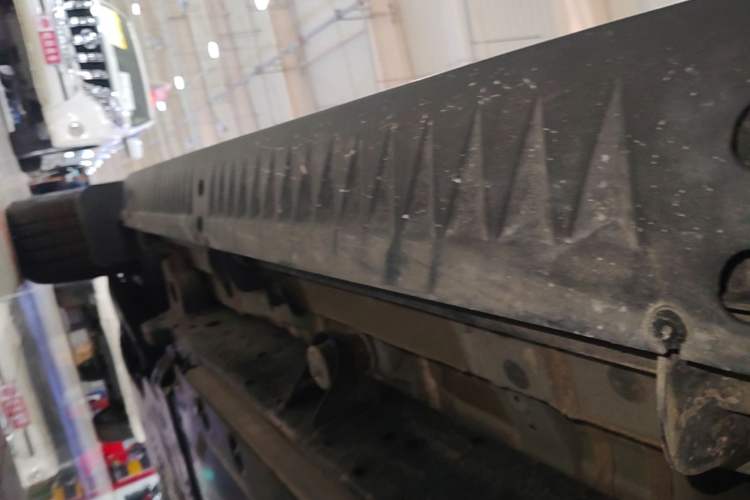 Used Formula Leopard 5 2023 Navigator Edition Left Side Sill
