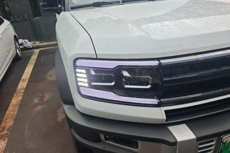 Used Formula Leopard 5 2023 Navigator Edition Right Front Headlight