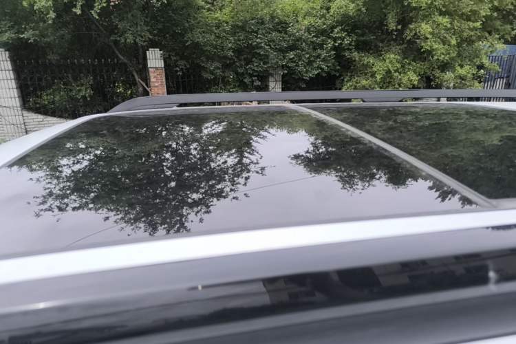 Used Formula Leopard 5 2023 Navigator Edition Roof