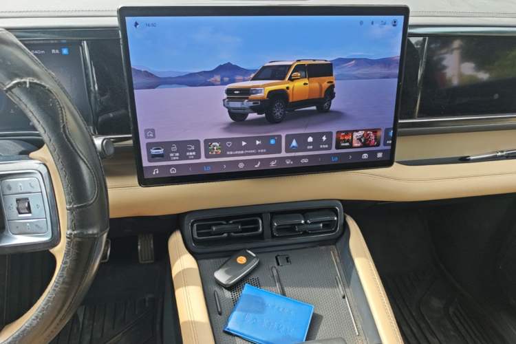Used Formula Leopard 5 2023 Navigator Edition Audio And AC Panel