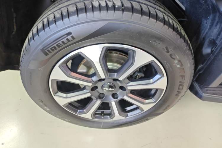 Used Formula Leopard 5 2023 Navigator Edition Exterior 5