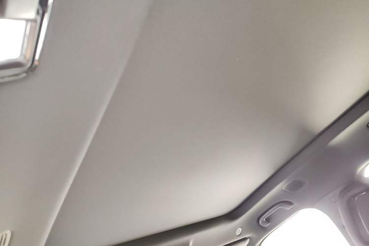 Used Formula Leopard 5 2023 Navigator Edition Headliner