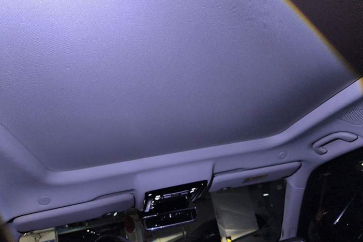 Used Formula Leopard 5 2023 Navigator Edition Headliner