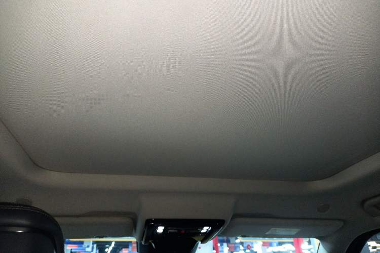 Used Formula Leopard 5 2023 Navigator Edition Headliner
