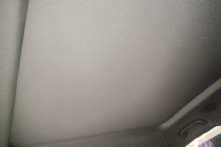 Used Formula Leopard 5 2023 Navigator Edition Headliner