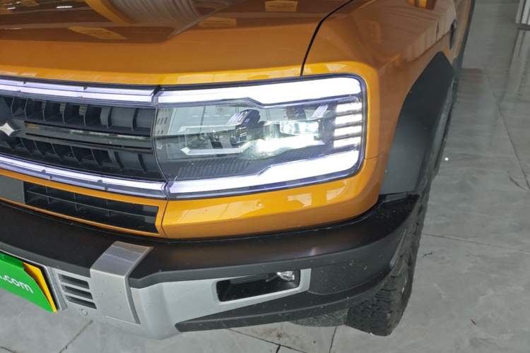 Used Formula Leopard 5 2023 Navigator Edition Left Front Headlight
