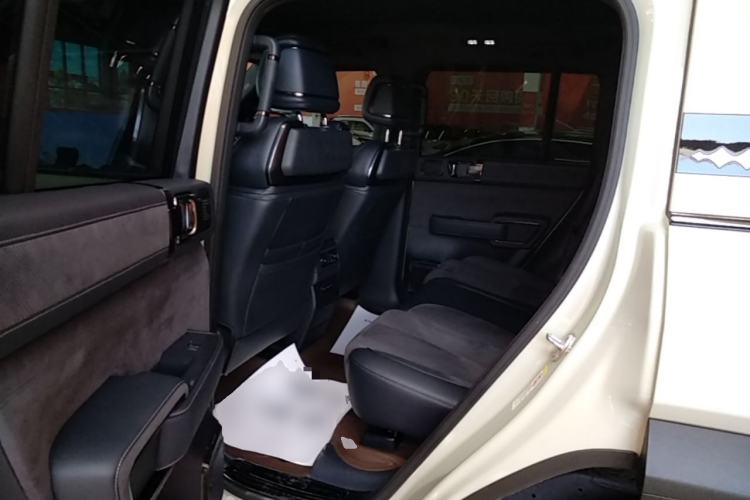 Used Formula Leopard 5 2023 Cloud Ride Flagship Edition Left Rear Seat