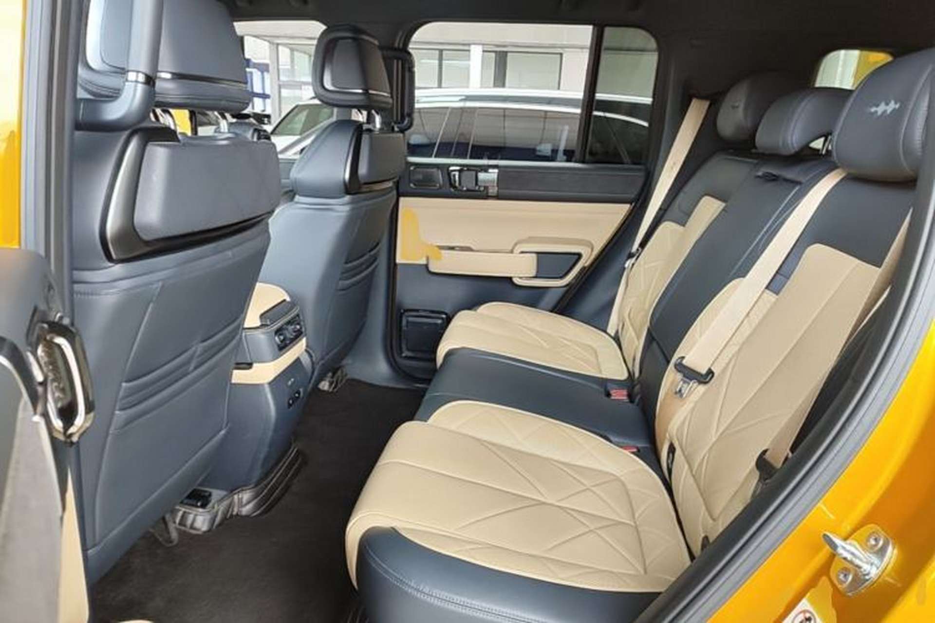 Used Formula Leopard 5 2023 Navigator Edition Left Rear Seat