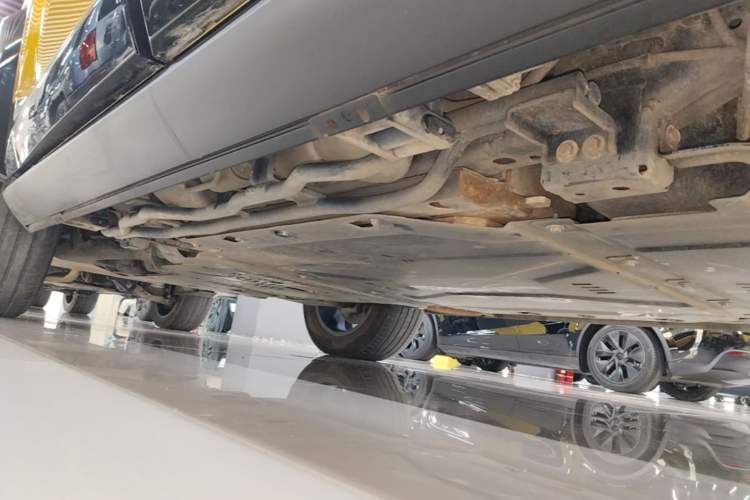 Used Formula Leopard 5 2023 Cloud Ride Flagship Edition Left Side Sill