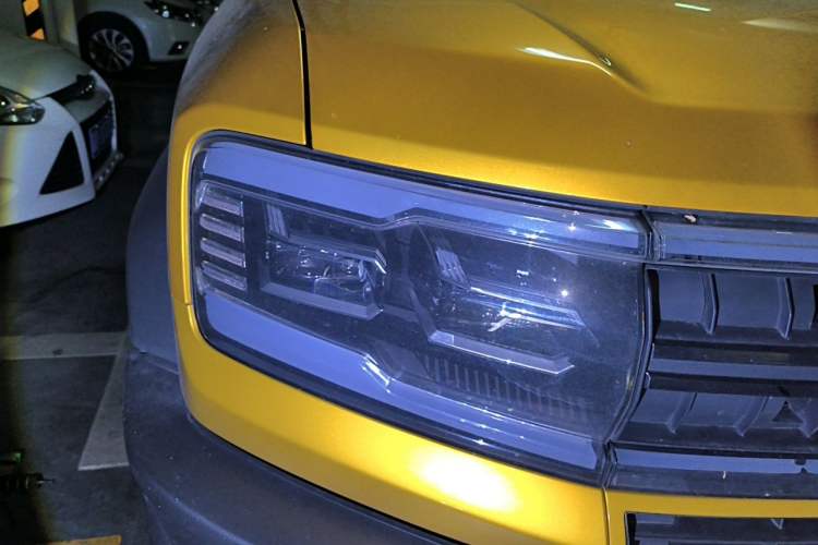 Used Formula Leopard 5 2023 Navigator Edition Right Front Headlight