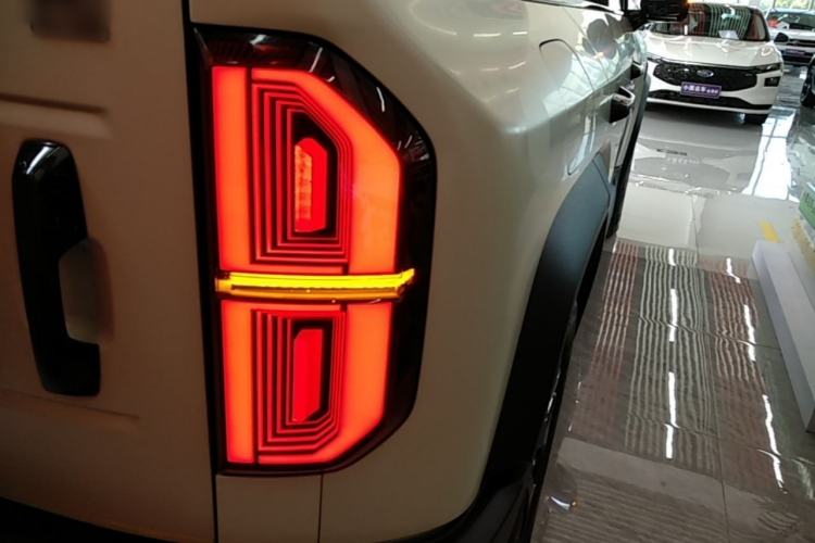 Used Formula Leopard 5 2023 Cloud Ride Flagship Edition Right Rear Taillight