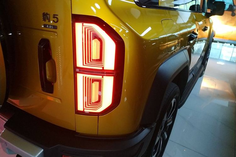 Used Formula Leopard 5 2023 Navigator Edition Right Rear Taillight