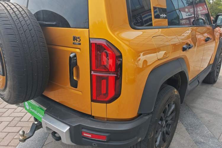 Used Formula Leopard 5 2023 Navigator Edition Right Rear Taillight
