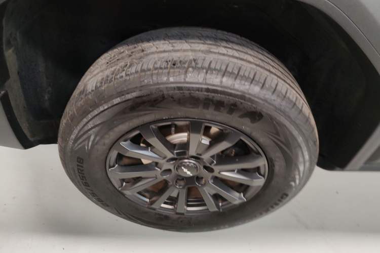 Used Formula Leopard 5 2023 Navigator Edition Right Rear Wheel Hub