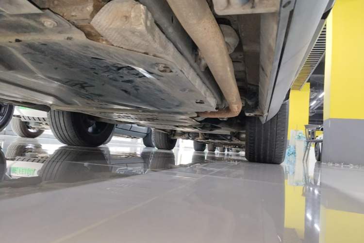 Used Formula Leopard 5 2023 Cloud Ride Flagship Edition Right Side Sill
