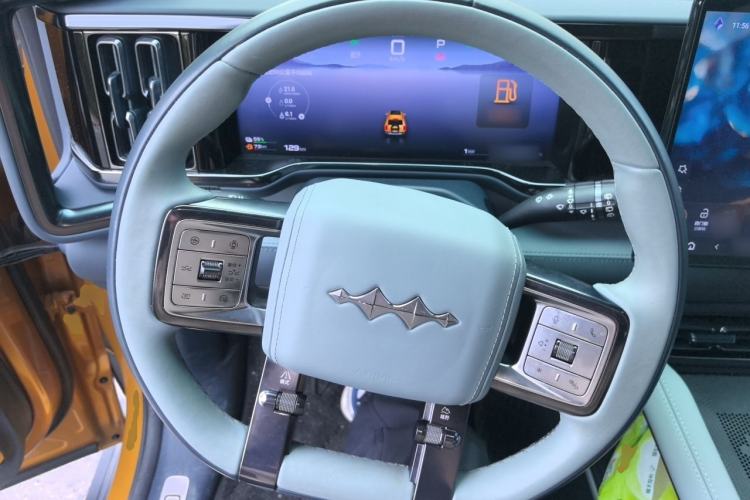 Used Formula Leopard 5 2023 Navigator Edition Steering Wheel