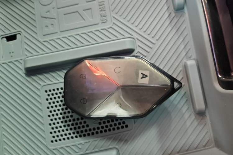 Used Formula Leopard 5 2023 Navigator Edition Vehicle Key