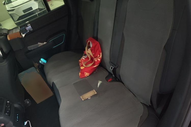 Used Formula Leopard 5 2024 Cloud Ride Luxury Edition Left Rear Seat