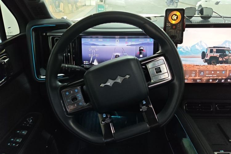 Used Formula Leopard 5 2024 Cloud Ride Luxury Edition Steering Wheel