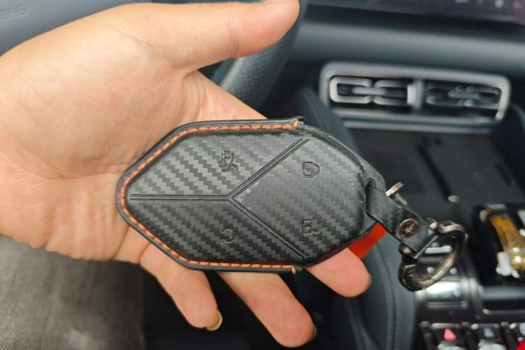 Used Formula Leopard 5 2024 Cloud Ride Luxury Edition Vehicle Key