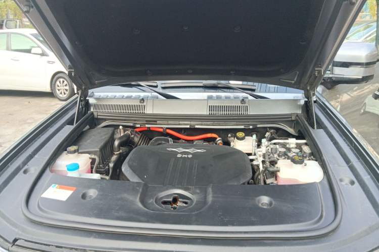Used Formula Leopard 5 2024 Cloud Ride Luxury Edition Engine Bay