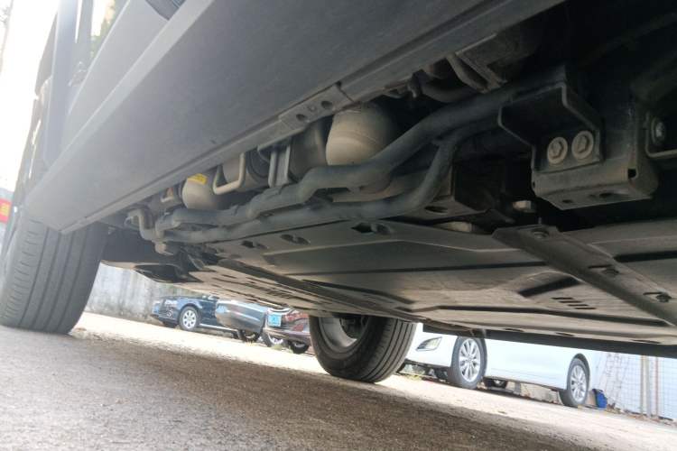 Used Formula Leopard 5 2024 Cloud Ride Luxury Edition Left Side Sill