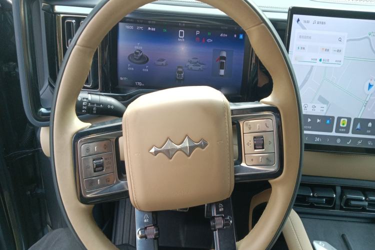 Used Formula Leopard 5 2024 Cloud Ride Luxury Edition Steering Wheel
