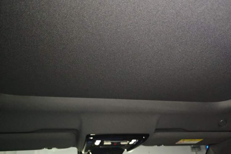 Used Formula Leopard 5 2024 Cloud Ride Luxury Edition Headliner
