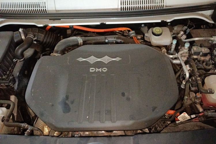 Used Formula Leopard 5 2024 Cloud Ride Luxury Edition Engine Bay