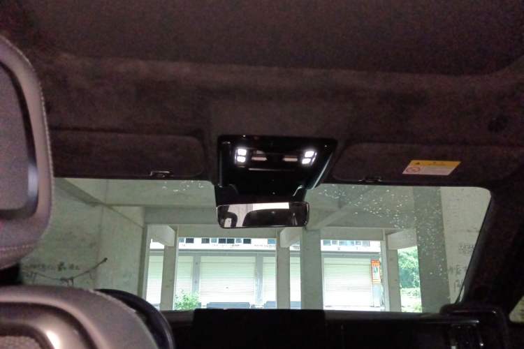 Used Formula Leopard 5 2024 Cloud Ride Luxury Edition Headliner