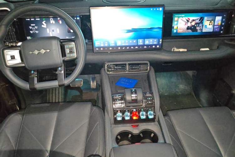Used Formula Leopard 5 2025 TianShen Intelligent Driving Ultra Edition Center Console