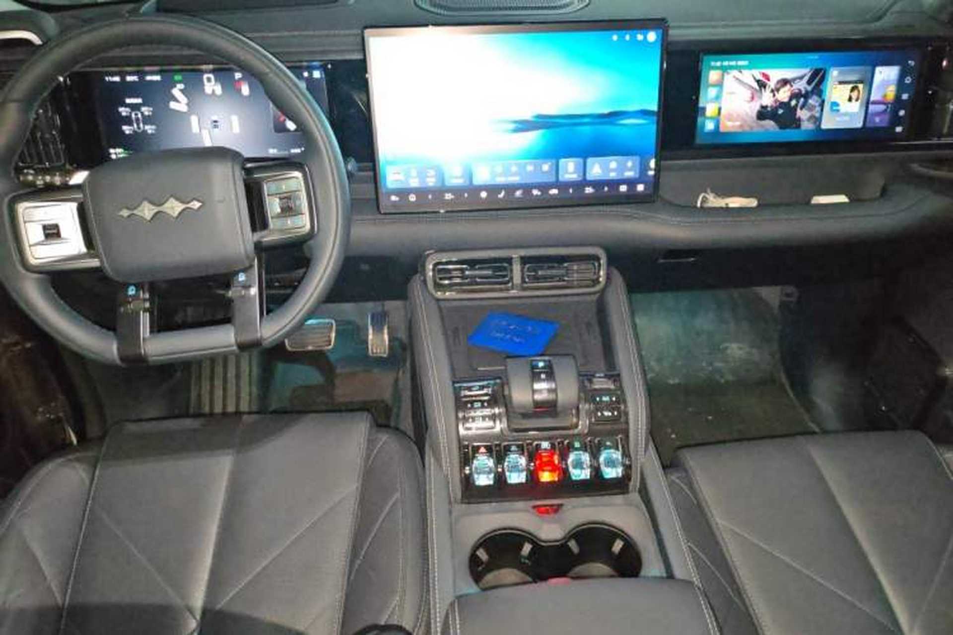 Used Formula Leopard 5 2025 TianShen Intelligent Driving Ultra Edition Center Console