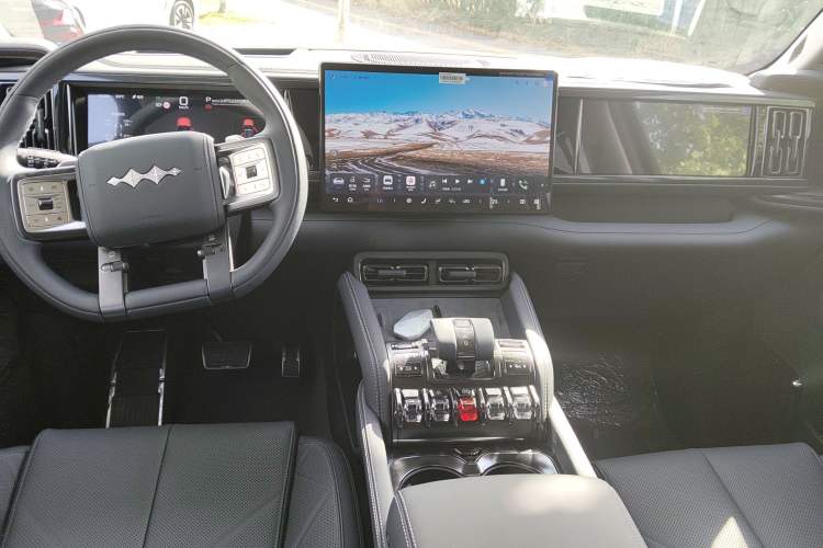 Used Formula Leopard 5 2025 Laser Qiankun Intelligent Driving Edition Center Console