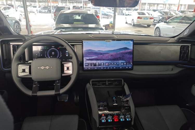 Used Formula Leopard 5 2025 TianShen Intelligent Driving Max Edition Center Console