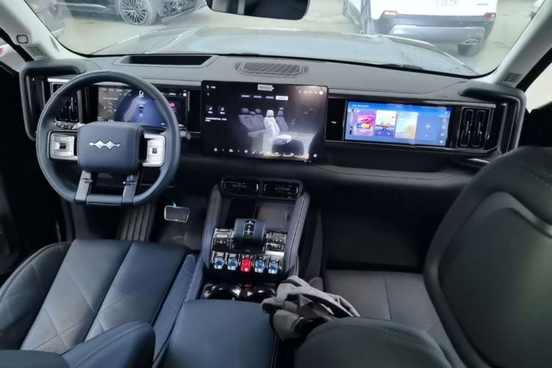 Used Formula Leopard 5 2025 TianShen Intelligent Driving Ultra Edition Center Console