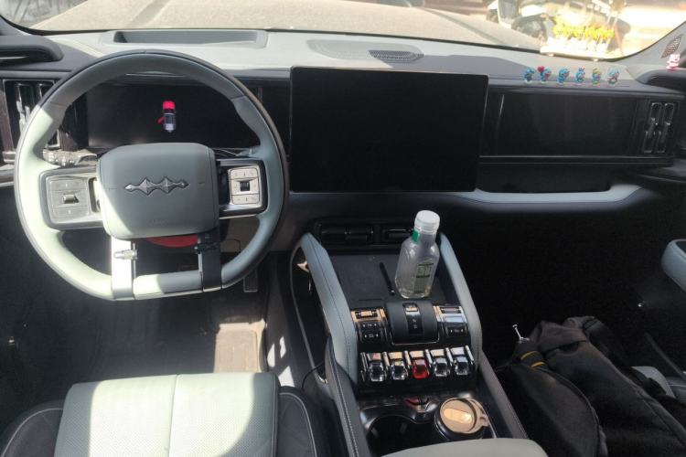 Used Formula Leopard 5 2025 TianShen Intelligent Driving Ultra Edition Center Console