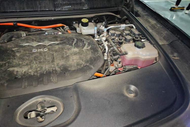 Used Formula Leopard 5 2025 TianShen Intelligent Driving Ultra Edition Engine Bay Left