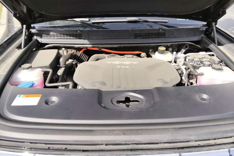 Used Formula Leopard 5 2025 Laser Qiankun Intelligent Driving Edition Engine Bay