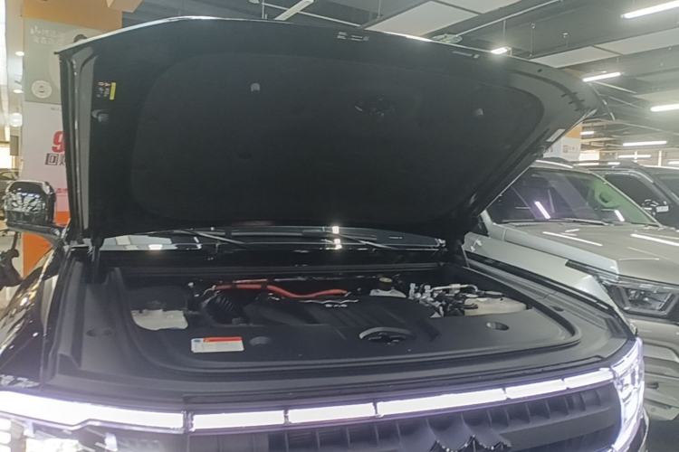 Used Formula Leopard 5 2025 Laser Qiankun Intelligent Driving Edition Engine Bay