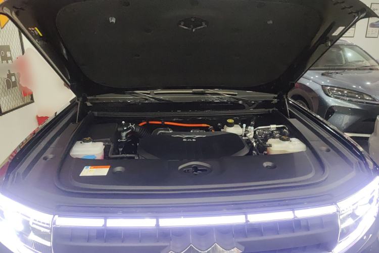 Used Formula Leopard 5 2025 TianShen Intelligent Driving Ultra Edition Engine Bay