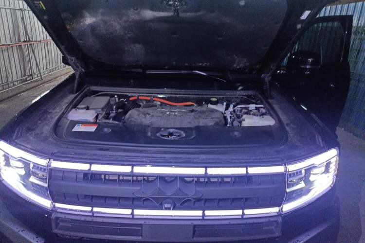 Used Formula Leopard 5 2025 TianShen Intelligent Driving Ultra Edition Engine Bay