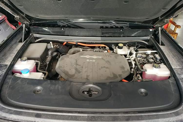 Used Formula Leopard 5 2025 TianShen Intelligent Driving Ultra Edition Engine Bay