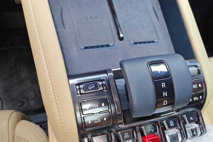 Used Formula Leopard 5 2025 TianShen Intelligent Driving Ultra Edition Gear Lever