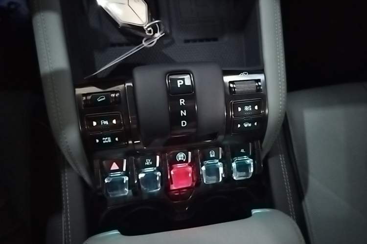 Used Formula Leopard 5 2025 TianShen Intelligent Driving Ultra Edition Gear Lever