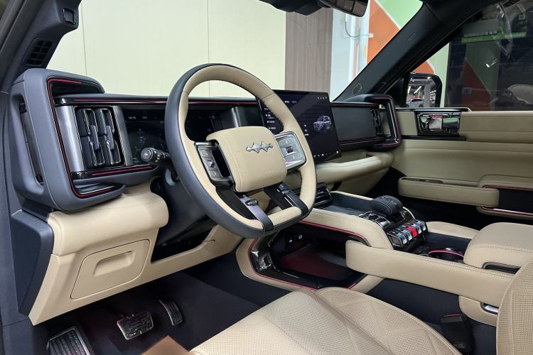 Used Formula Leopard 5 2025 TianShen Intelligent Driving Max Edition Interior 1