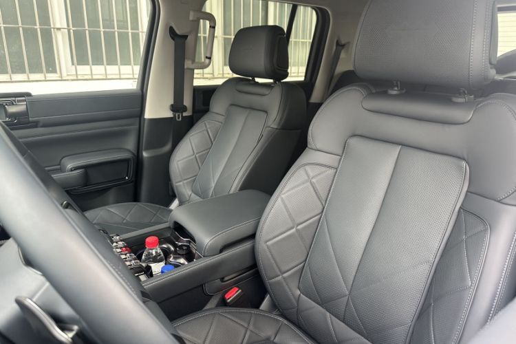 Used Formula Leopard 5 2025 Cloud Ride Laser-based Kunpeng Intelligent Driving Edition Interior 11