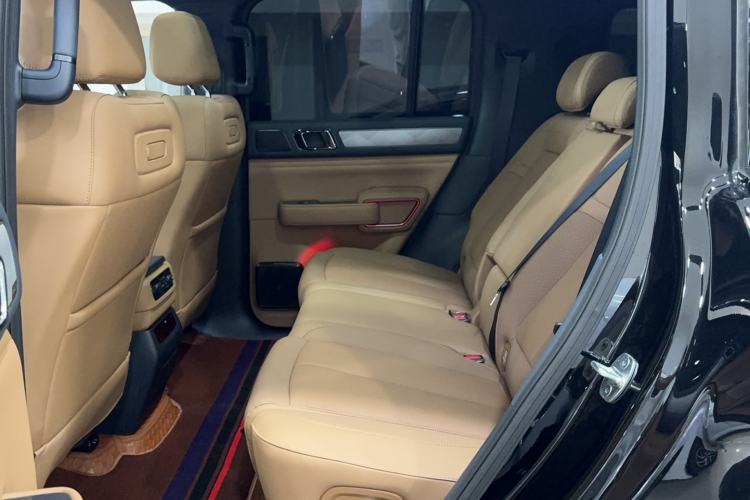 Used Formula Leopard 5 2025 Model 210KM Tian Shen Ultra Version Interior 2
