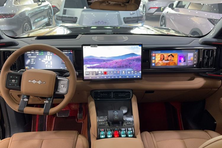 Used Formula Leopard 5 2025 Model 210KM Tian Shen Ultra Version Interior 3
